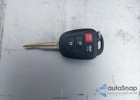 2015 Toyota Corolla Le Plus z USA, uszkodzony, nr VIN 5YFBURHE0FP231545